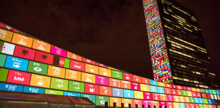 SDGsゲームで学ぶ「世界の現状と未来」 with 世界90か国の現場を見たファシリテーター